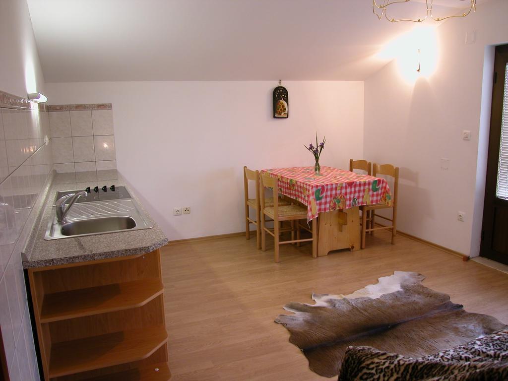 Turisticna Kmetija Siroko Villa Tolmin Room photo